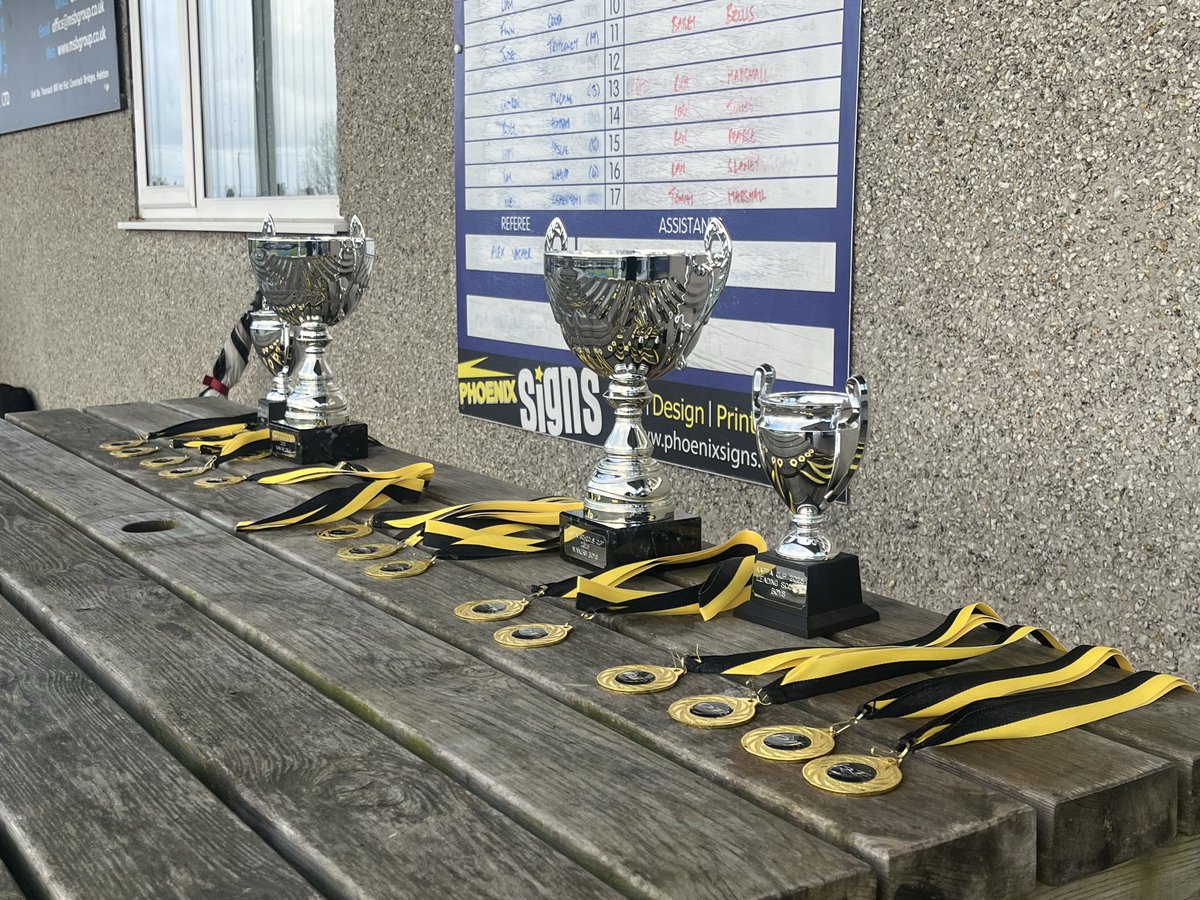 Goal_Mass's tweet image. It’s a busy &amp;amp;exciting day at #BluesHQ 2day  @HelstonAFC 
10 schools here, boys &amp;amp;girls teams.
Comp organised by @DT_coaching &amp;amp; @edtimmons 
They are playing 4the #KappaCup big thanks 2 @MrPeterMasters for support. 
@HelstonAFC Heart of The Community 💙💙
@swsportsnews