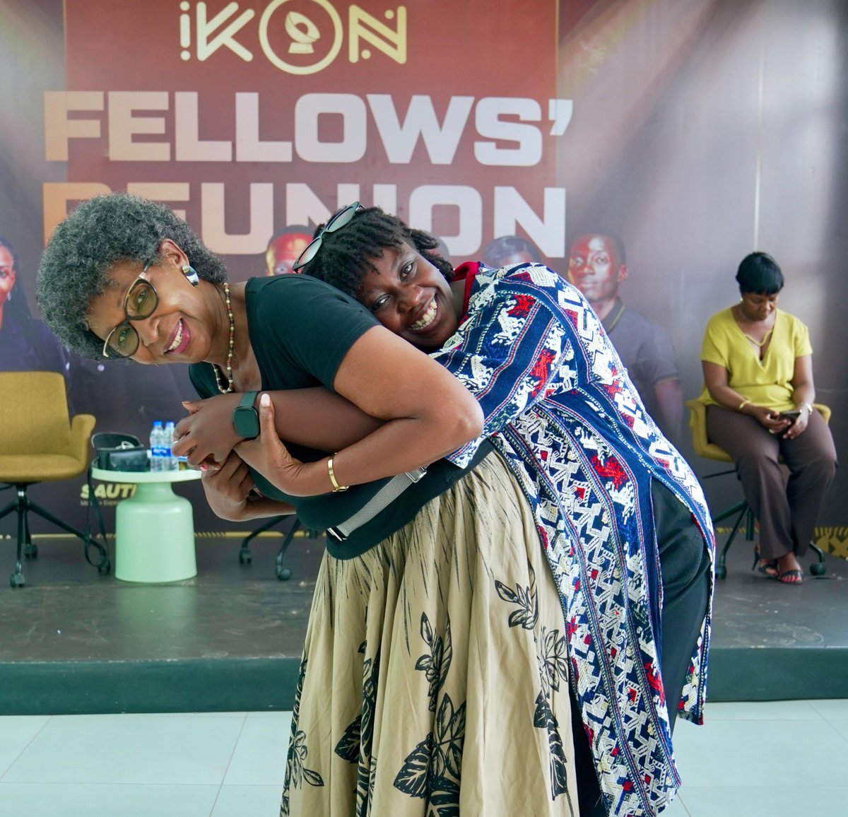 reachahand's tweet image. POV: You get a chance to be carried by Sarah Kisawuzi 😂

It's giving first visit to jaja's in a long time😍

#ThreadsOflegacy