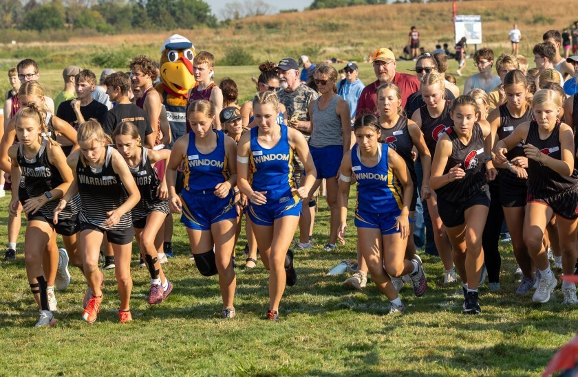 WindomEagles's tweet photo. Section 3A Cross Country Meet today! πββοΈπββοΈ
Madison Golf Course β Madison, MN
Boys race 4:00 PM | Girls race 4:40 PM
Top 2 teams & top 6 individuals advance to State!
#GoEagles #CrossCountry #Section3A https://t.co/OH2jabP2Ql