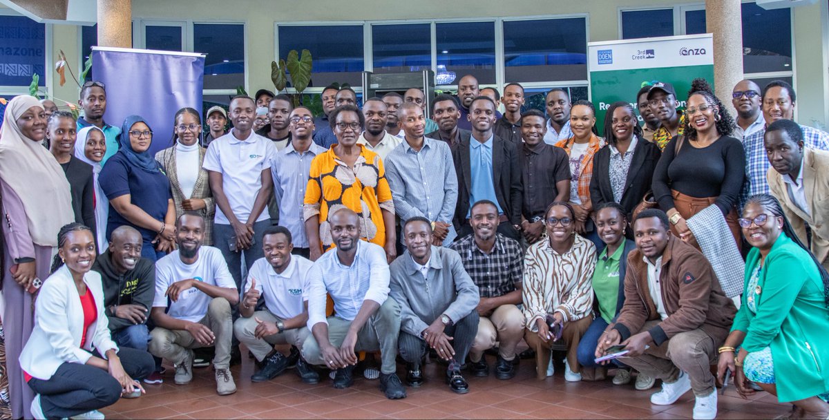 Business and nature can thrive together.💵🍀 💚

At the Regenrative Economy Accelerator (REAT-2025) Bootcamp, by Anza Entrepreneurs <a href="/AnzaEnt/">Anza Entrepreneurs</a> 

#RegenerativeEconomy #Anza #Sustainability #nm #impactjourney #REAT2025