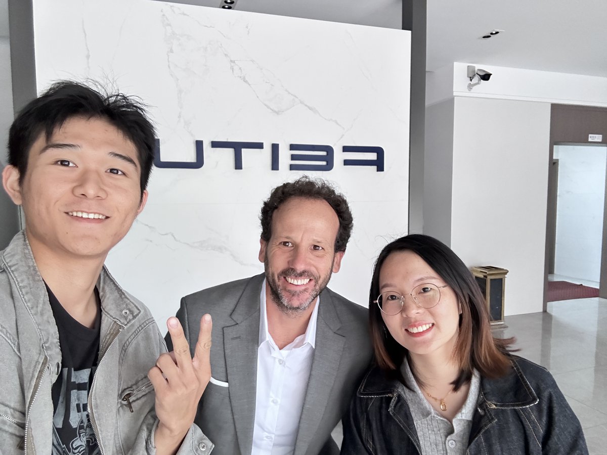 zhnng231854's tweet image. 🤝 Feituo welcomed clients to explore our LED emergency lights &amp;amp; exit sign solutions, sharing tech insights &amp;amp; tailored project support. ⚡ 

🔗 Discover our products: ifeituo.com

📩 Contact us: info@feituo.net

#feituo #emergencylighting #exitlights #clientvisit