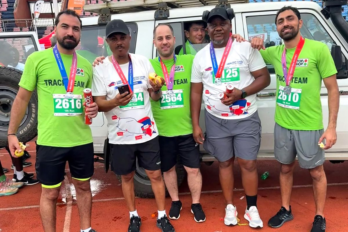 Team Stop &amp; Shop came with the energy! Big thanks to them for sponsoring the race as well as coming through with the most enthusiastic team of 58 people including staff and management.