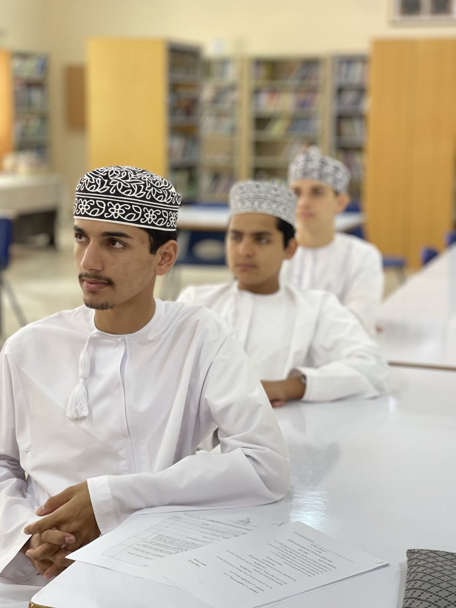 #فعاليات_المركز
مشاركة المدرسة في مسابقة : المدارس المعززة للهوية الوطنية وقيم المواطنة تحت اشراف الاستاذ / راشد السنيدي ومشاركة مجموعة من طلاب المدرسة بهدف بناء شخصية المواطن الواعي الذي يعرف حقوقه ويؤدي واجباته تجاه وطنه ومجتمعه ومدرسته.
<a href="/EduGovSsq5201/">مدرسة السلطان قابوس</a>