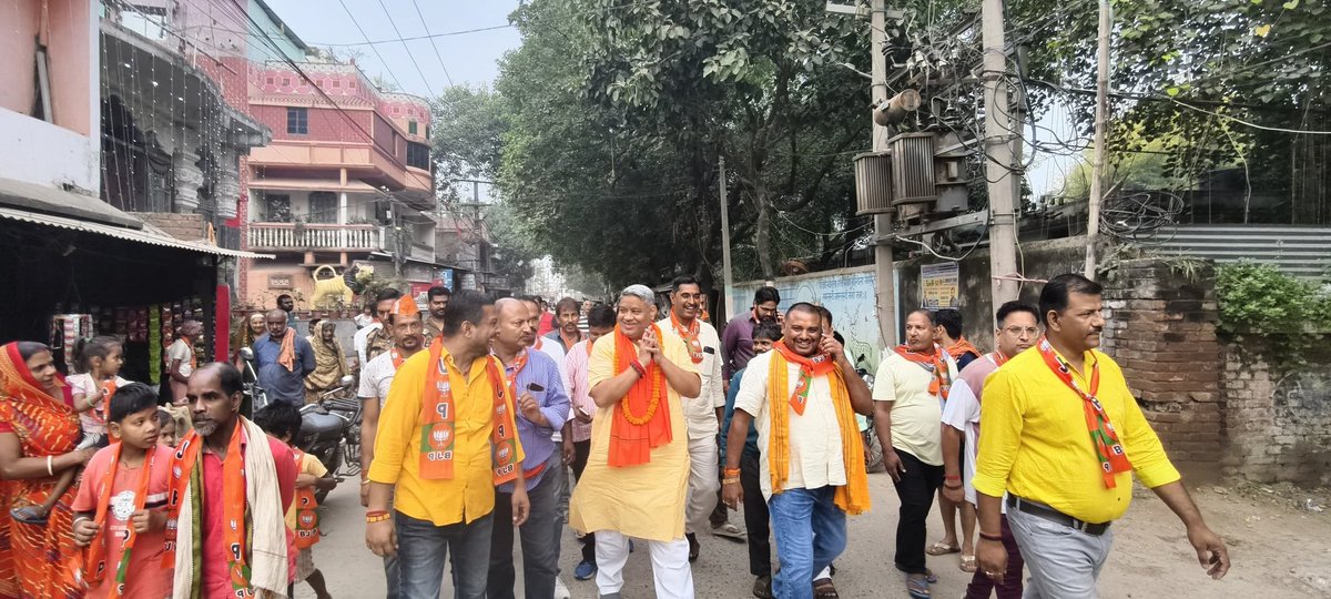 kundansinghbjp's tweet photo. 📍 नगर में जनसंपर्क..!!!!
आज रतनपुर वार्ड नं० 20, 21 एवं चट्टी रोड में जनता जनार्दन के बीच जनसंपर्क किया ।
हर गली, हर वार्ड से आ रही है एक ही आवाज़
फिर से NDA, फिर से विकास!
जय भाजपा, जय NDA
@TawdeVinod @girirajsinghbjp @BJP4Bihar Bihar
#क्रमांक_2 #KundanKumar #Begusarai https://t.co/HDWL3y7JOy