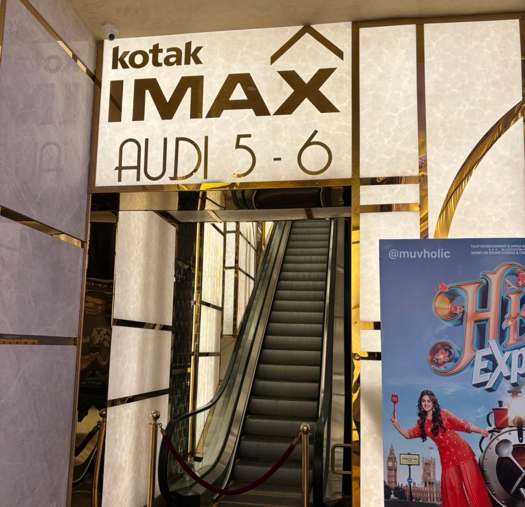 muvholic's tweet photo. •PVR ICON IMAX , PHOENIX PALLADIUM LOWER PAREL MUMBAI. 

• Single CoLa (Commercial Laser) | 12 Channel IMAX

#PVR #IMAX #CoLaIMaX #Mumbai https://t.co/Pkjt4tbt7r