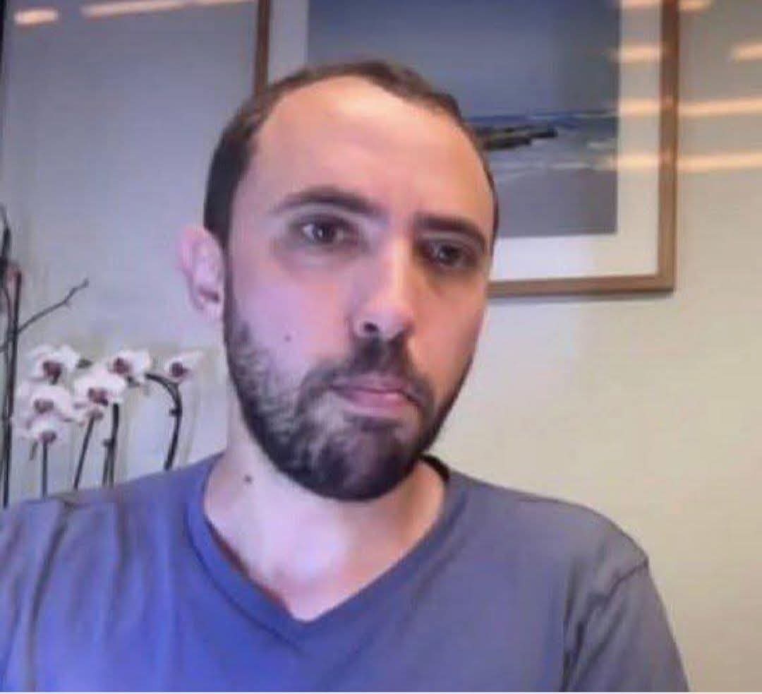 ग़ाज़ा से रिहा हुआ एक इजरायली क़ैदी ने कहा मेरी सुरक्षा में एक ग़ाज़ा नौजवान प्राइमरी स्कूल का टीचर था दूसरा यूनिवर्सिटी का लैक्चरार था तीसरा टॉप क्लास का डॉक्टर था मैं नहीं मानता ये लोग आतंकवादी है इनके साथ 80 साल से अत्याचार हो रहा है ये स्वतंत्र सेनानी है ये अपने हक के लिए लड़