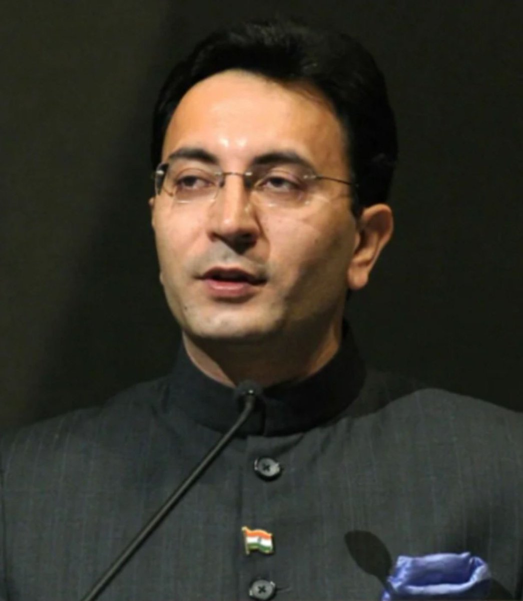 beatsinbrief's tweet image. 🚨 India is developing its own AI datasets to eliminate bias in India-related AI responses, ensure data safety, and reduce reliance on foreign models, says MoS IT Jitin Prasada.