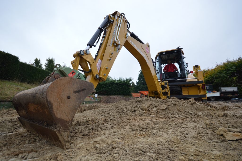 DiggerManBlog's tweet image. Like a Cat that’s got the Cream (Blog Post Re-Visit)
earthmoversmagazine.co.uk/digger-man/vie…
#cat #caterpillar #diggermanblog #excavators