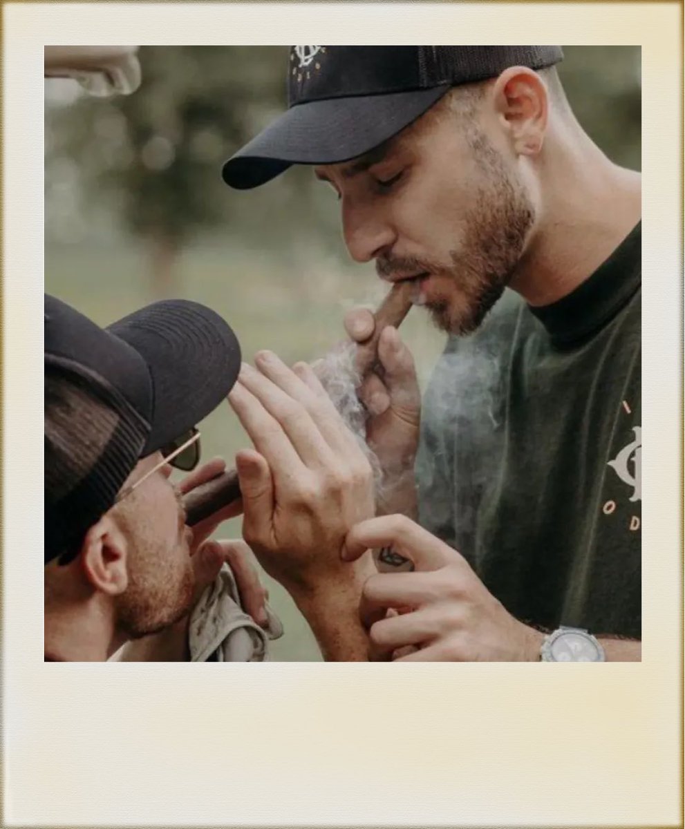 CigJohn (@cig_john) on Twitter photo 