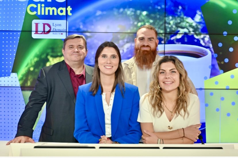 lyondemain's tweet photo. 🟢📺 Le jeudi matin à 8h15, c’est Café Climat sur @BFMLyon avec @lyondemain , le media de l’écologie, du vivre-ensemble et de la solidarité.

💡 Ce matin, on va essayer d’être VISION’AIR pour la qualité de l’air.

👉 Rendez-vous à 8h15
@BFMTV @VictoriaSolano0  @atmo_aura https://t.co/Bz59BTEeq6