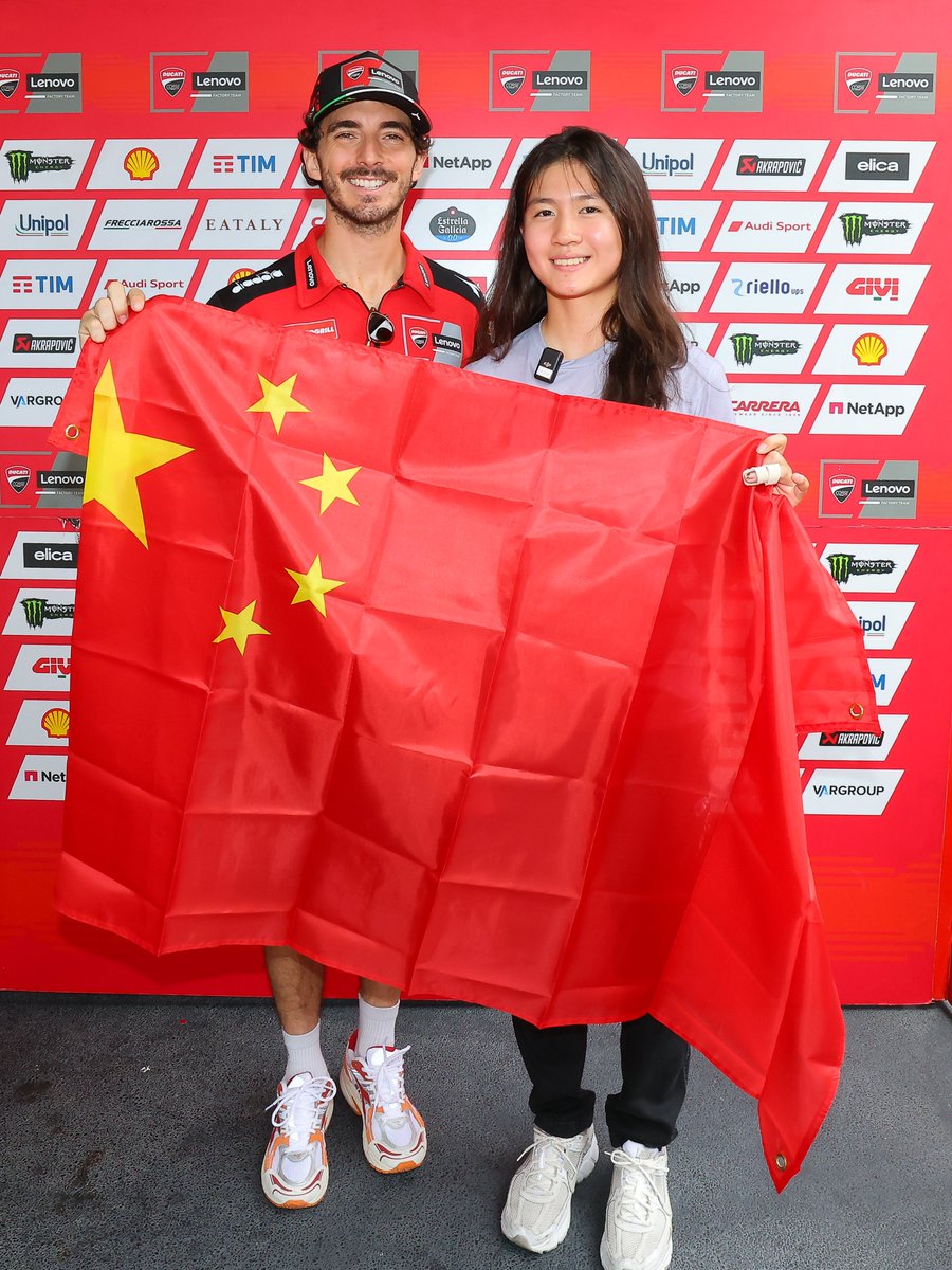 Meeting your hero never looked this good 😍🏍️

A dream moment for Chen Shiyu ❤️🔥

#RoadToMotoGP🏁