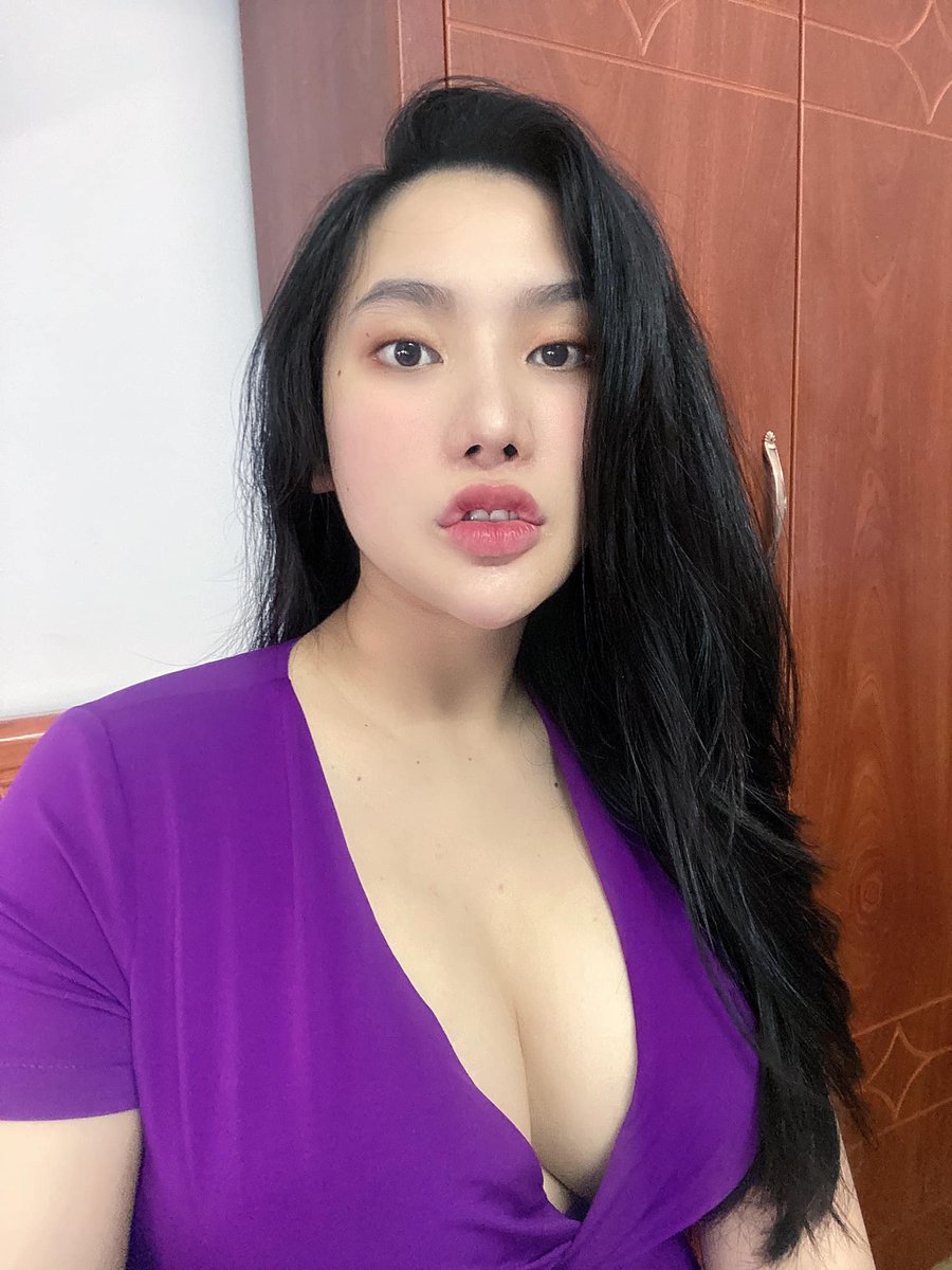 CoryJim323768's tweet photo. anh đừng có làm bộ chờ
ai mà chả biết anh chờ ăn em https://t.co/uzLLF5HiKw