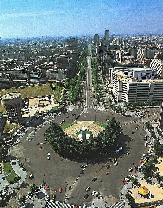 La Plaza Castilla de Madrid en 1987.