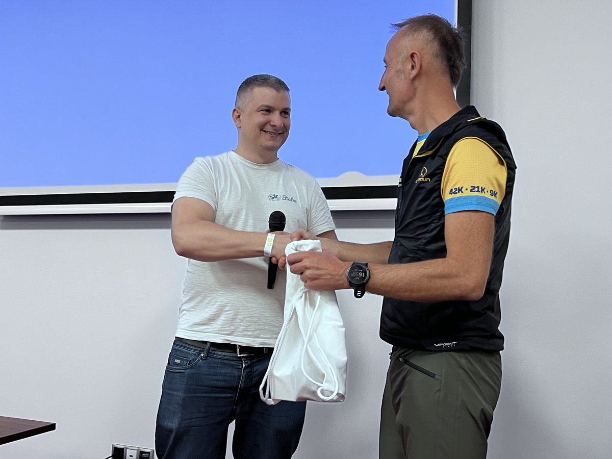 Algorand_CEE's tweet photo. Always great to hear deep insights from @EAlgonaut about #Algorand and #DeFi. Ludo is an OG developer in the Algorand ecosystem, constantly building and searching for THAT niche that will really take off.
Thanks for joining us at #AlgoSphere Ludo! https://t.co/4U414mV7Hg