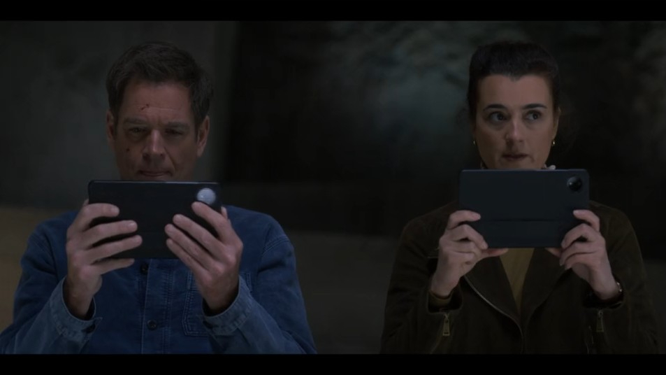 JavaJunkie91's tweet image. "Graves is all about two things: paranoia and analog security. Who else do we know like that?"

"Boris. Thermite pots. Give me 15 seconds."

#TonyandZiva