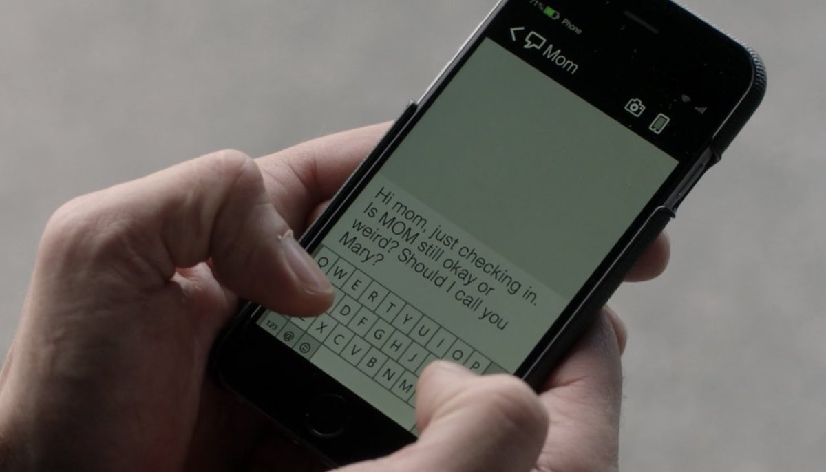 Oh my gah Dean is so precious when he texts