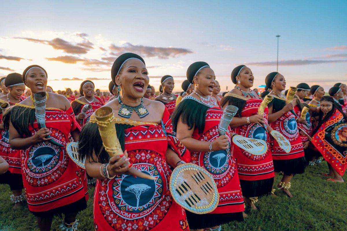umhlangaswz's tweet photo. Bomake betfu ๐ฅน๐๐คฉ๐ฅฐ๐ฅณ๐
Seen at Buganu 2025
๐ธ: ayo_captured
#lutsango #InsikaYelive #lutsandvo #LoveEswatini #culture #pride #proudlyswazi https://t.co/aG1rIvQi8J