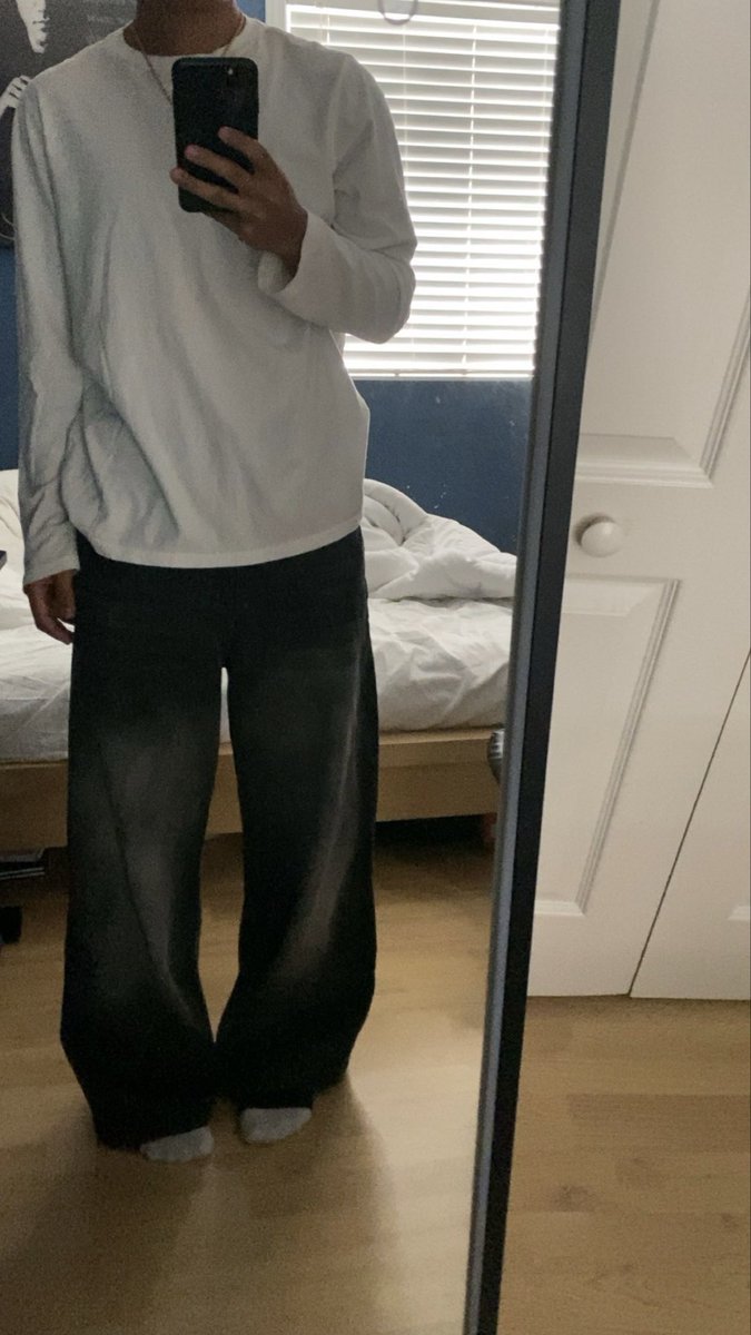 ݁ᛪ༙ tweet media