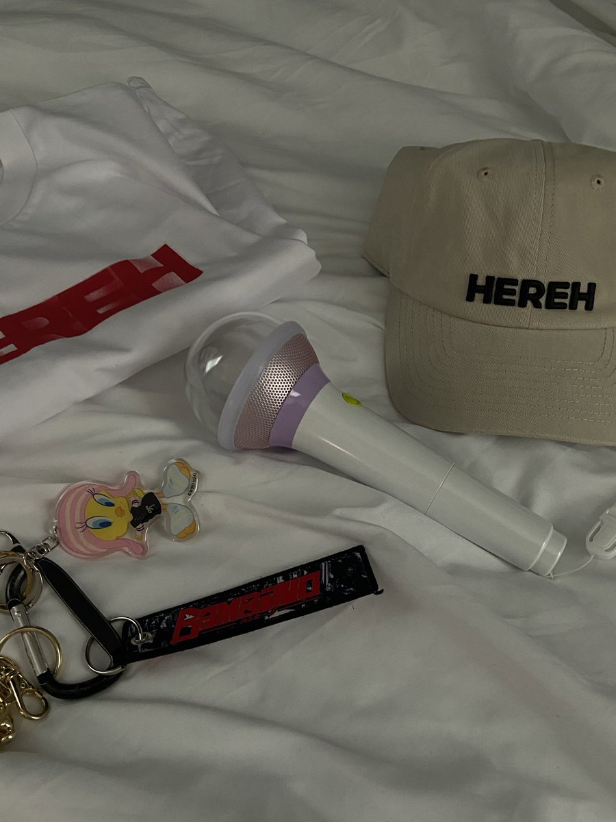݁ᛪ༙ tweet media