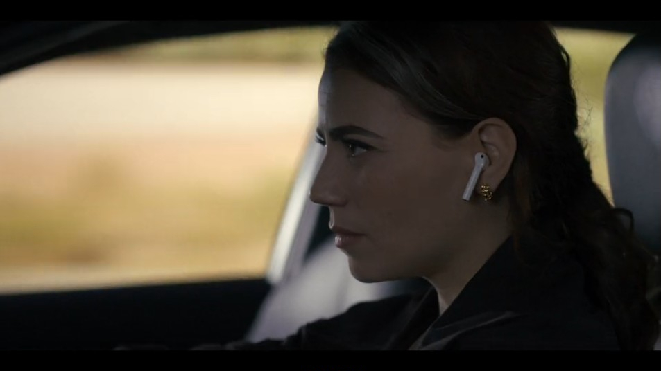 JavaJunkie91's tweet image. "The girl is gone, isn't she? Who took her?"

"A woman, French. She had an Interpol ID and said she worked with you."

The absolute betrayal 

#TonyandZiva