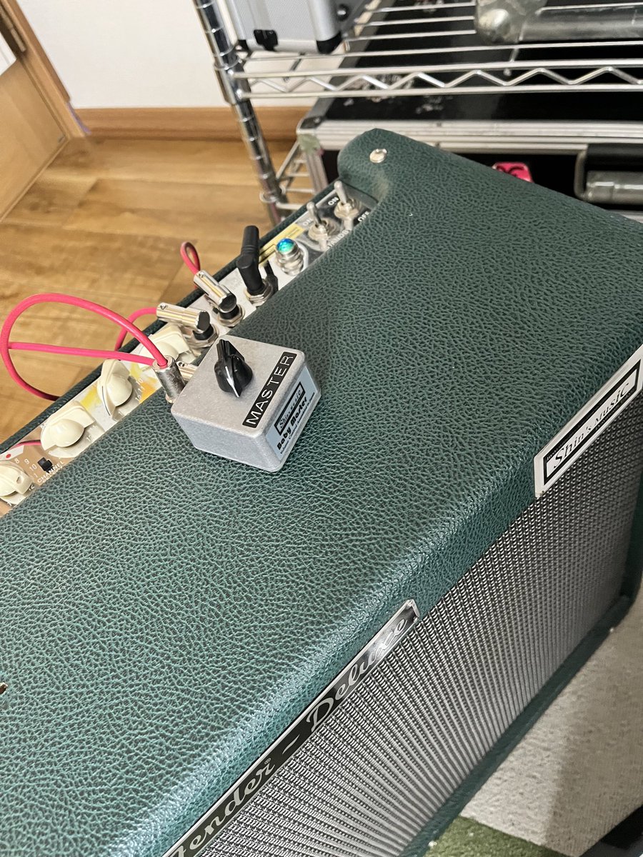 やばい、家でアンプならせるぞ！
hot rod はヴォリーム1上げるだけでなかなかの音量なのでヴォリーム上げての音作りできなかったけどスタジオ使いでもかなり良さそう！
今まで別の試したけどこれが一番自然！

#shinsmusic #babymaster #fenderhotroddeluxe