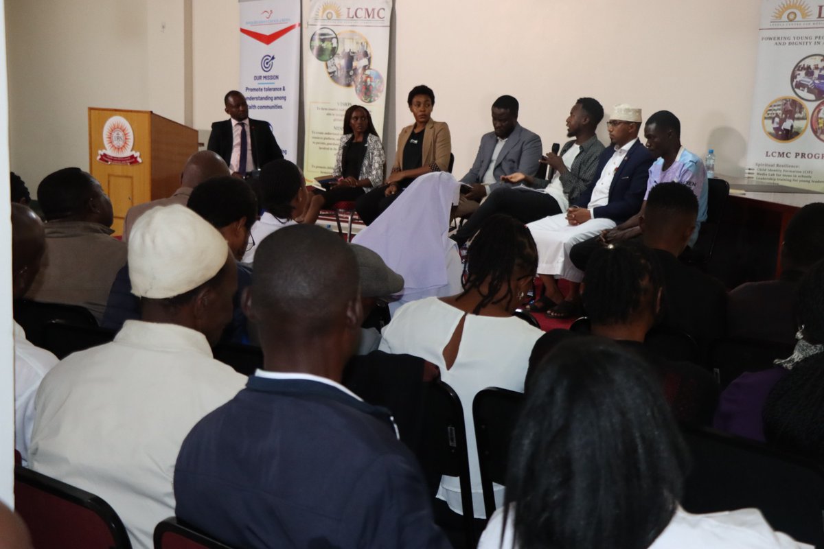 “Children are tomorrow’s leaders. Speak to them in their own language — connect with their hearts, not just their minds. Parenting isn’t just a duty; it’s an act of worship.” — Sheik Abdulhakim AbdiKarim  #YouthVoices ##FaithMediaJustice4Children #NationalConference2025