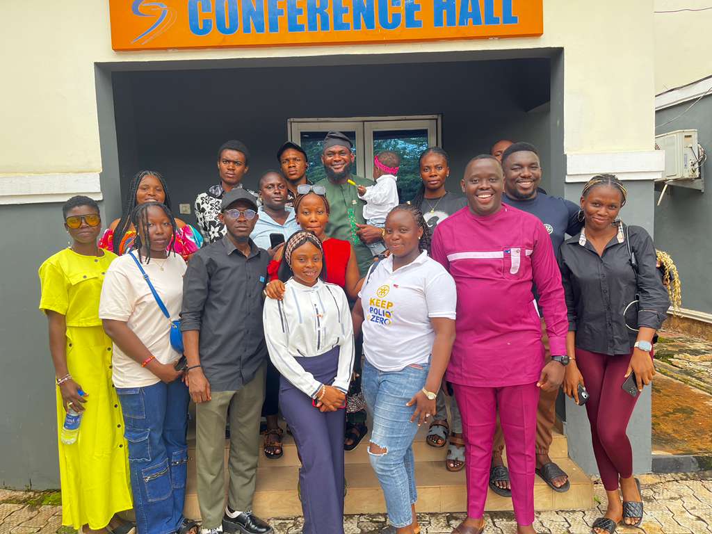 Rotaract District 9142 tweet media