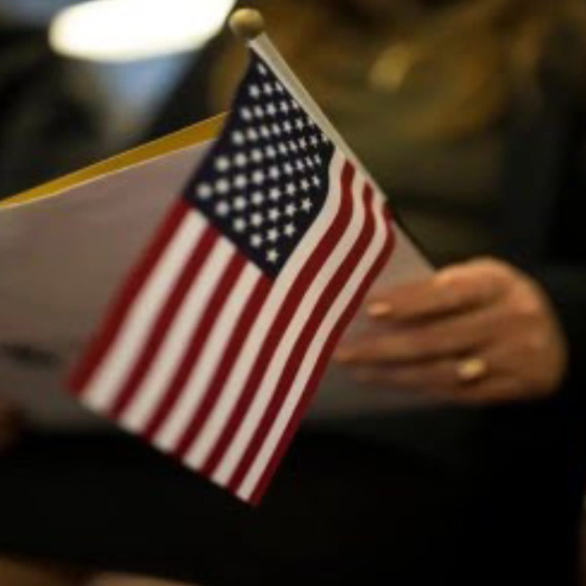 shorts_91's tweet image. US waives $100K #H1B visa petition fee for #F1Students &amp;amp; H-1B extensions, easing #Immigration process. 

Read more on shorts91.com/content-detail…

#WorkInUS #GlobalTalent