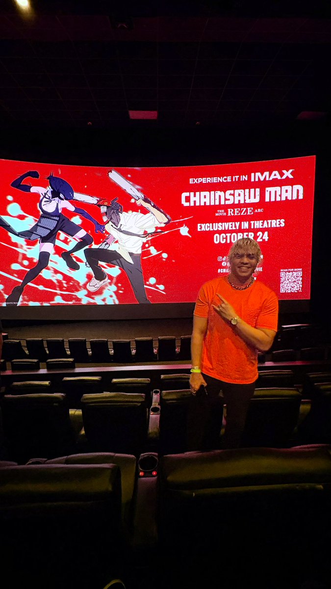 AndreSaintAlbin's tweet photo. Chainsaw Man – The Movie: Reze Arc  hits like a chainsaw to the chest. The creative vision turns Denji’s romantic journey into a brutal dance of trust & betrayal. Love cuts deep; bombs cut deeper. You will laugh, gasp, & clap throughout the film!

#IMAX amplifies every rain drenched Tokyo street & bone crunching fight, with explosions that rattle the place.  At 100 minutes, it’s a lean, unrelenting gut-punch! Oh and the ending… Boom! #chainsawman  @Chainsaw_EN @SonyPictures @CHAINSAWMAN_PR  @chainsawman_la #ChainsawManMovie #RezeArc