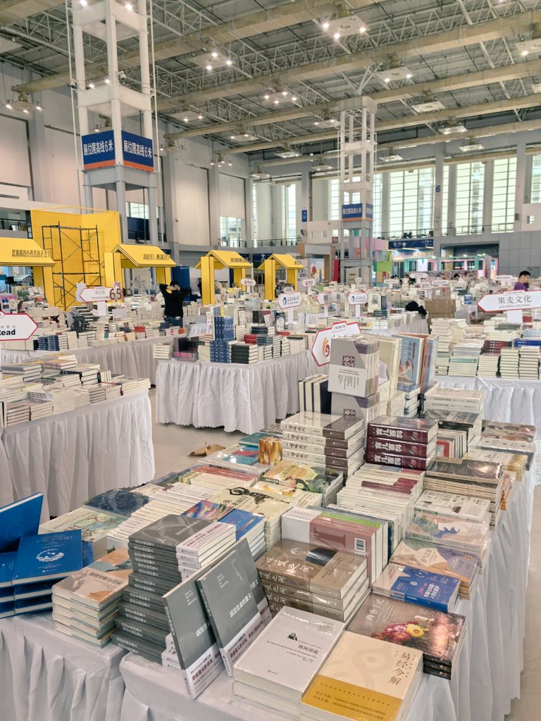 Lara and robots（互fo互关） tweet media