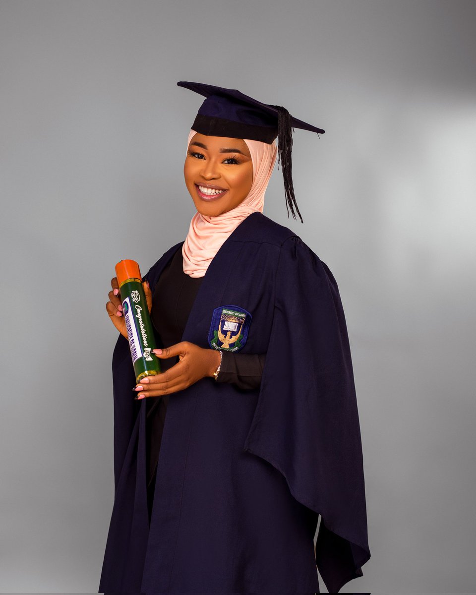I didn’t graduate with a first class, but I made every single grade possible and finished with a CGPA of 4.35/5.00.😊

84 courses from 100-500 level. 37 A's, 19 B's, 15 C's, 2 D's, 10 E's, 1F
CGPA: (4.35 - Second Class Upper)