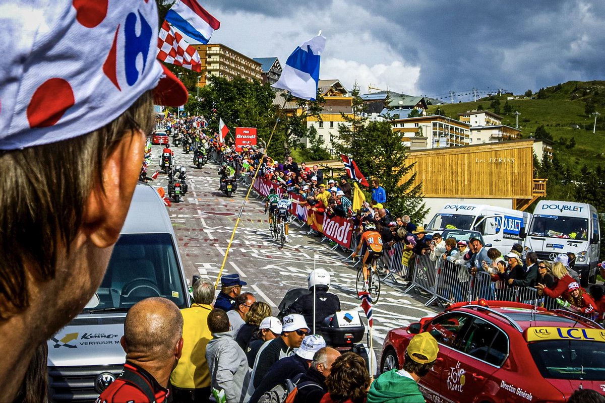 StijnBastens's tweet photo. In just a few hours, the route of the 2026 Tour de France and Tour de France Femmes avec Zwift will be officially unveiled in Paris. So for this Throwback Thursday, what better excuse than to dust off some memories from past Tours?

 https://t.co/FOyerO3fie https://t.co/1ek7dQSPRq