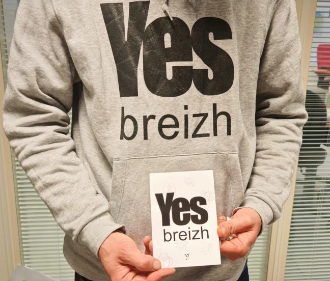 yes_breizh's tweet image. Après le grand média #gallois @NationCymru , c'est le média breton Le Poher qui s'intéresse à #YesBreizh pour expliquer ce qu'est la #dévolution pour la #Bretagne
➡️ lepoher.fr/bretagne-devol…
#BretagneDevolution