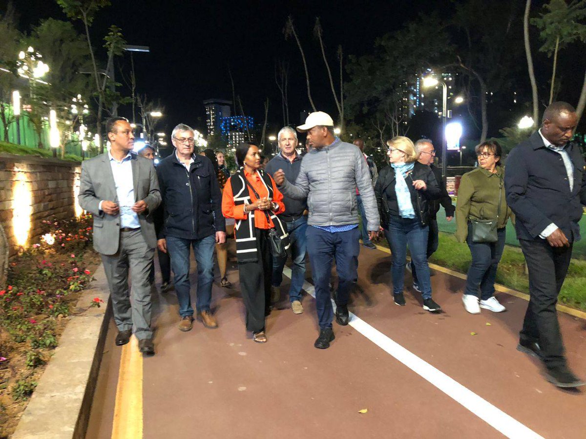 ETEmbassyPEK's tweet image. 𝐄𝐭𝐡𝐢𝐨𝐩𝐢𝐚 𝐇𝐨𝐬𝐭𝐬 𝐅𝐫𝐞𝐧𝐜𝐡 𝐃𝐞𝐥𝐞𝐠𝐚𝐭𝐢𝐨𝐧 𝐟𝐫𝐨𝐦 𝐁𝐮𝐠𝐮𝐞𝐬 𝐂𝐢𝐭𝐲 𝐭𝐨 𝐄𝐱𝐩𝐥𝐨𝐫𝐞 𝐔𝐫𝐛𝐚𝐧 𝐃𝐞𝐯𝐞𝐥𝐨𝐩𝐦𝐞𝐧𝐭 𝐚𝐧𝐝 𝐒𝐢𝐬𝐭𝐞𝐫-𝐂𝐢𝐭𝐲 𝐂𝐨𝐨𝐩𝐞𝐫𝐚𝐭𝐢𝐨𝐧.
#AddisAbaba #Ethiopia #ethiopiandiplomacy