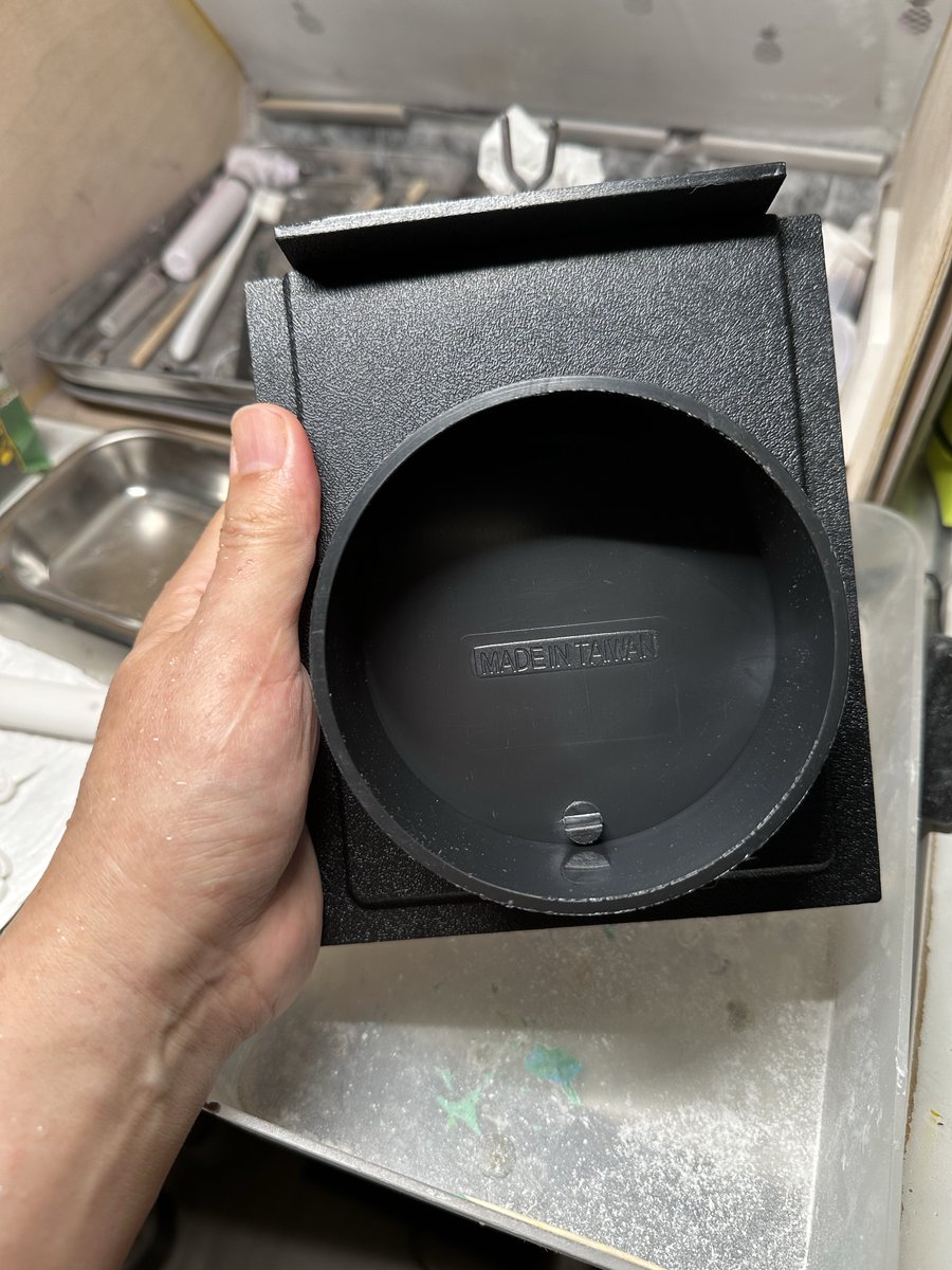 polygo's tweet image. ダクトホース用のシャッターを買った