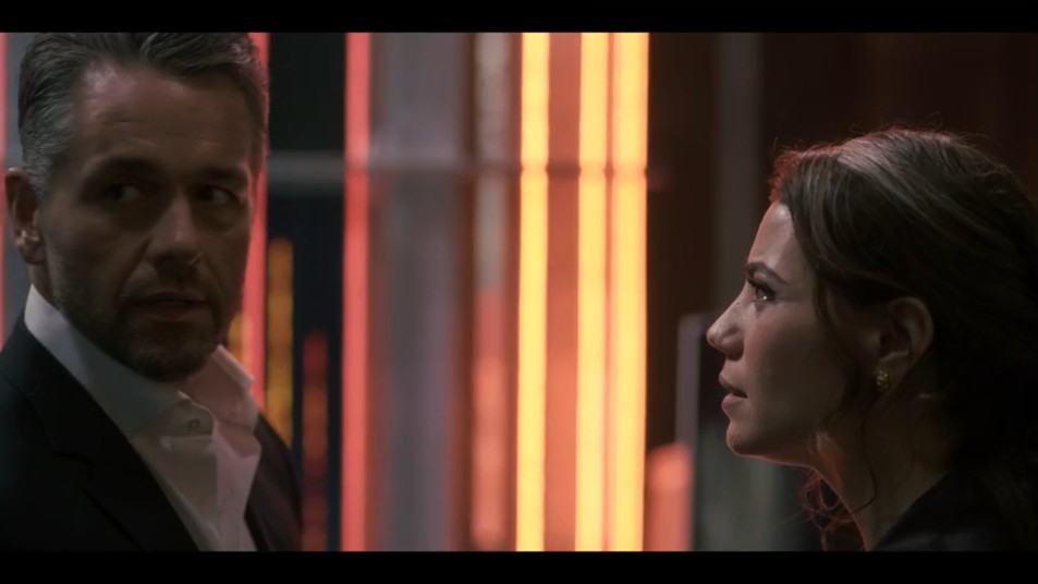 JavaJunkie91's tweet image. "You two could really benefit from Couples' Boot Camp."

"Shut up!"

Haha Tony I think all hope is lost in that relationship

#TonyandZiva