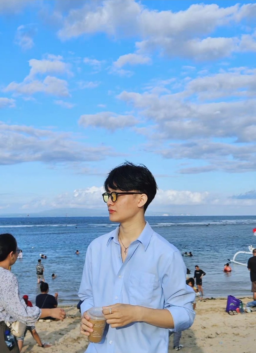iktsn_'s tweet image. kangen banget pantai🥹