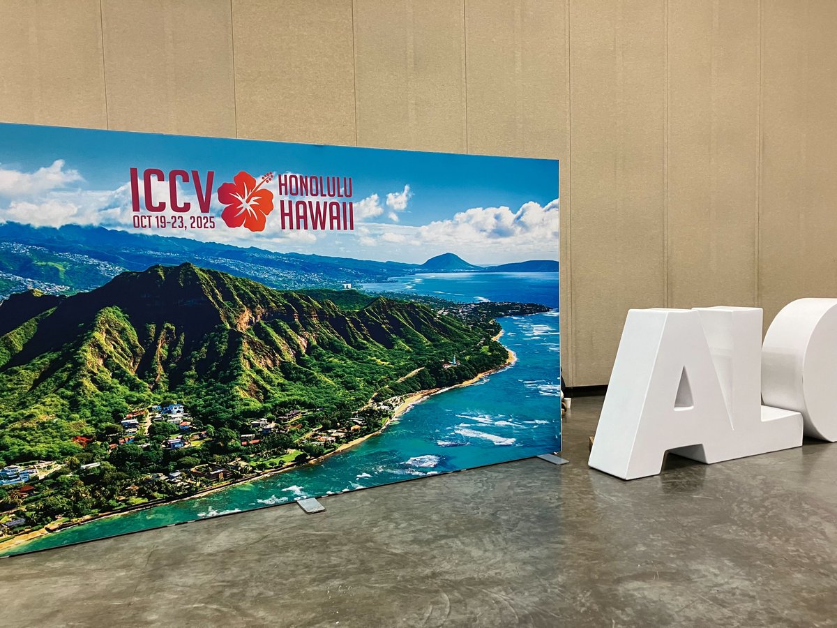 eques_com's tweet image. \ICCV 2025 視察中|Attending ICCV 2025/
 世界最大級のAI・コンピュータビジョン分野の国際会議に参加しています。最先端の研究と技術トレンドを吸収し、次の挑戦につなげます。
 Learning from cutting-edge research to drive our next innovations.
 #ICCV2025 #AI #ComputerVision #ANIMINS