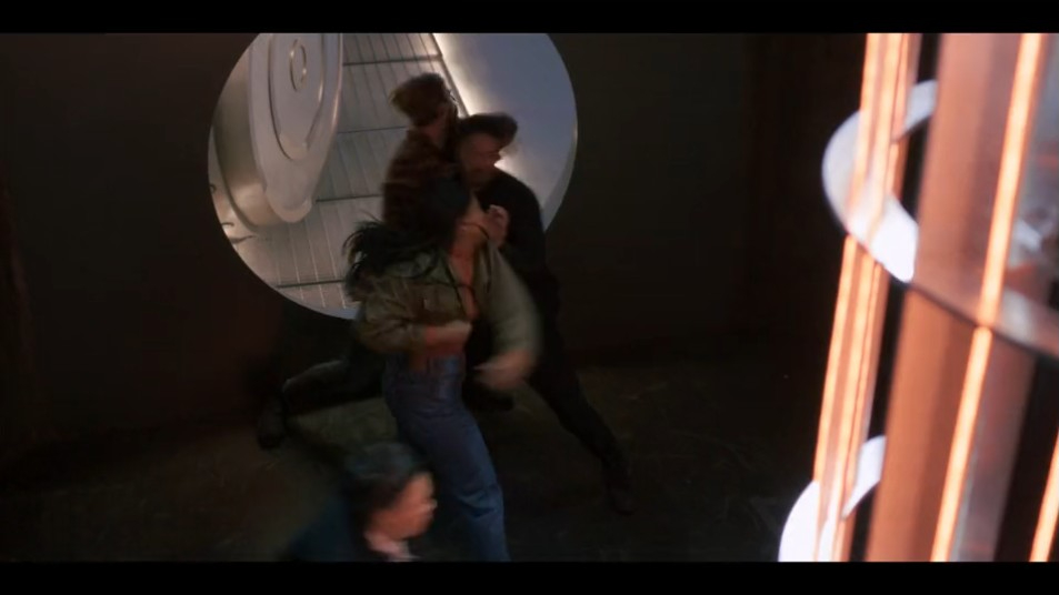 JavaJunkie91's tweet image. And Boris getting punched. A little friendly fire 🤣

#TonyandZiva