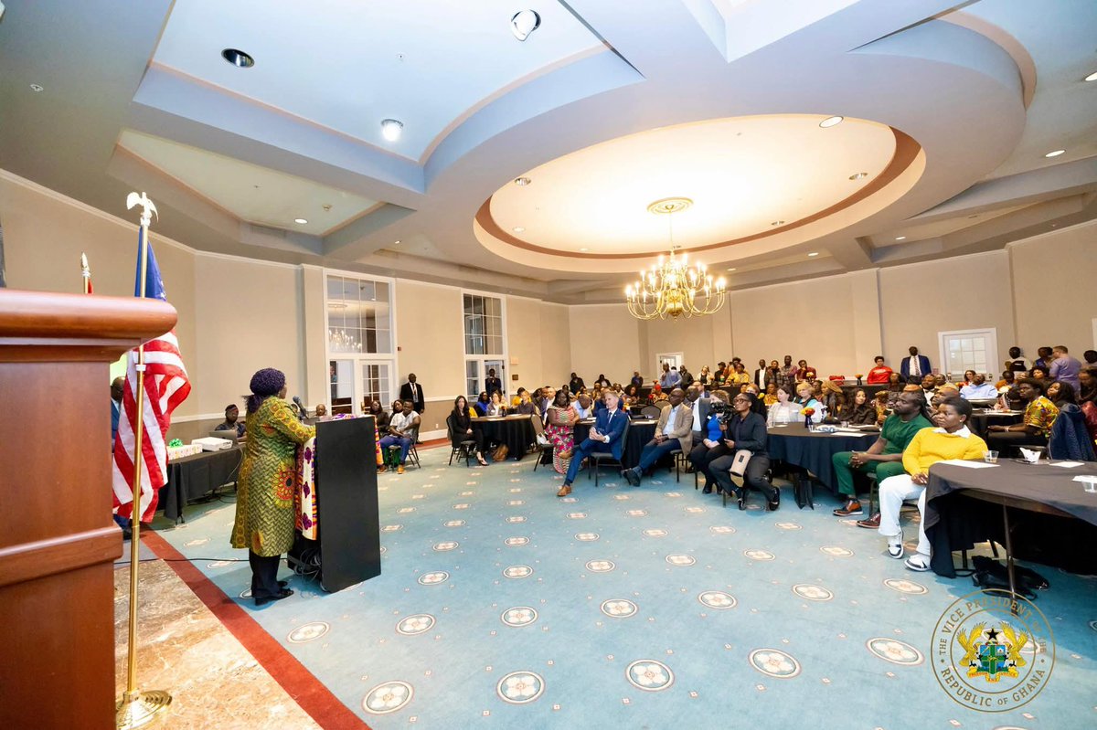 Vice President Jane Naana Opoku-Agyemang on Wednesday interacted with Ghanaians in Iowa, USA. 
#ResettingGhana