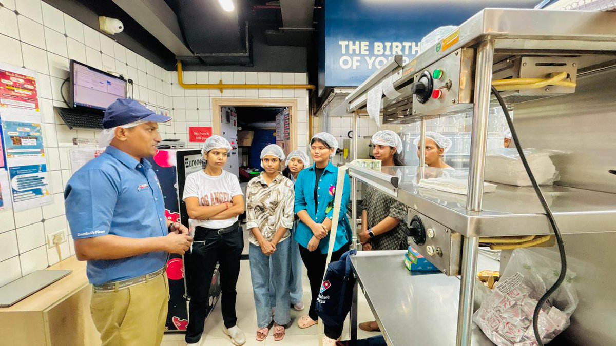 cii_mcc's tweet image. CII-MCC Jaipur organised an insightful exposure visit for candidates from the Training Programme, offering them a closer look at Quick Service Restaurant (QSR) operations. 🍽️
Building skills that serve success! 🚀
#CIIMCC #SkillDevelopment #HospitalityTraining #QSRSkills #Skill