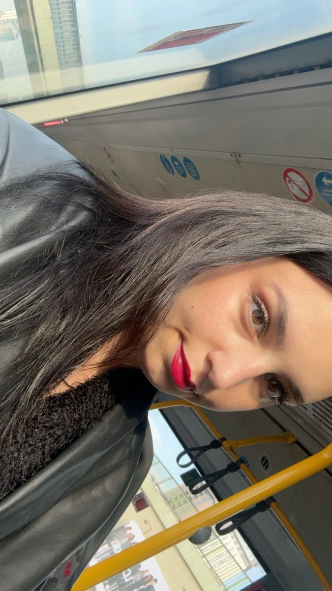 maalesef babam italya’da master mı yoksa yeni araba mı seçeneği sunmadığı için istanbul’da otobüsteyim