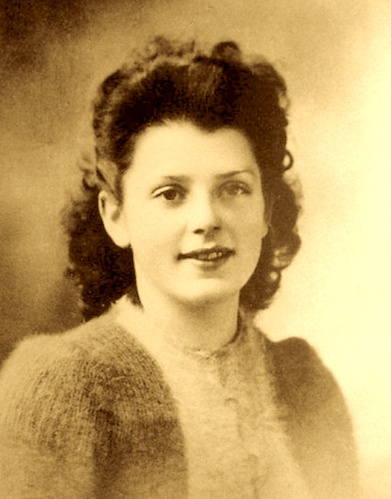 paroles_la's tweet photo. Locminé. Un hôtel plein d'Allemands. Et la fille des gérants qui les combat. Arrêtée le 28 avril 1944, elle est torturée. Mais se tait. Condamnée à mort. Mais se tait. Mise au poteau. Mais se tait. Déportée, elle verra la Victoire et s'éteindra peu après. Annick Pizigot. 21 ans. https://t.co/6F5aNVKA9u