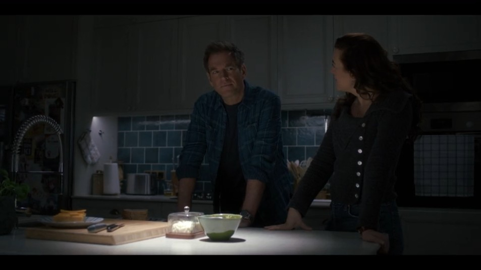 JavaJunkie91's tweet image. "That was such a you thing to do."

"It was. It was awesome."

You know you love it ;) 

#TonyandZiva