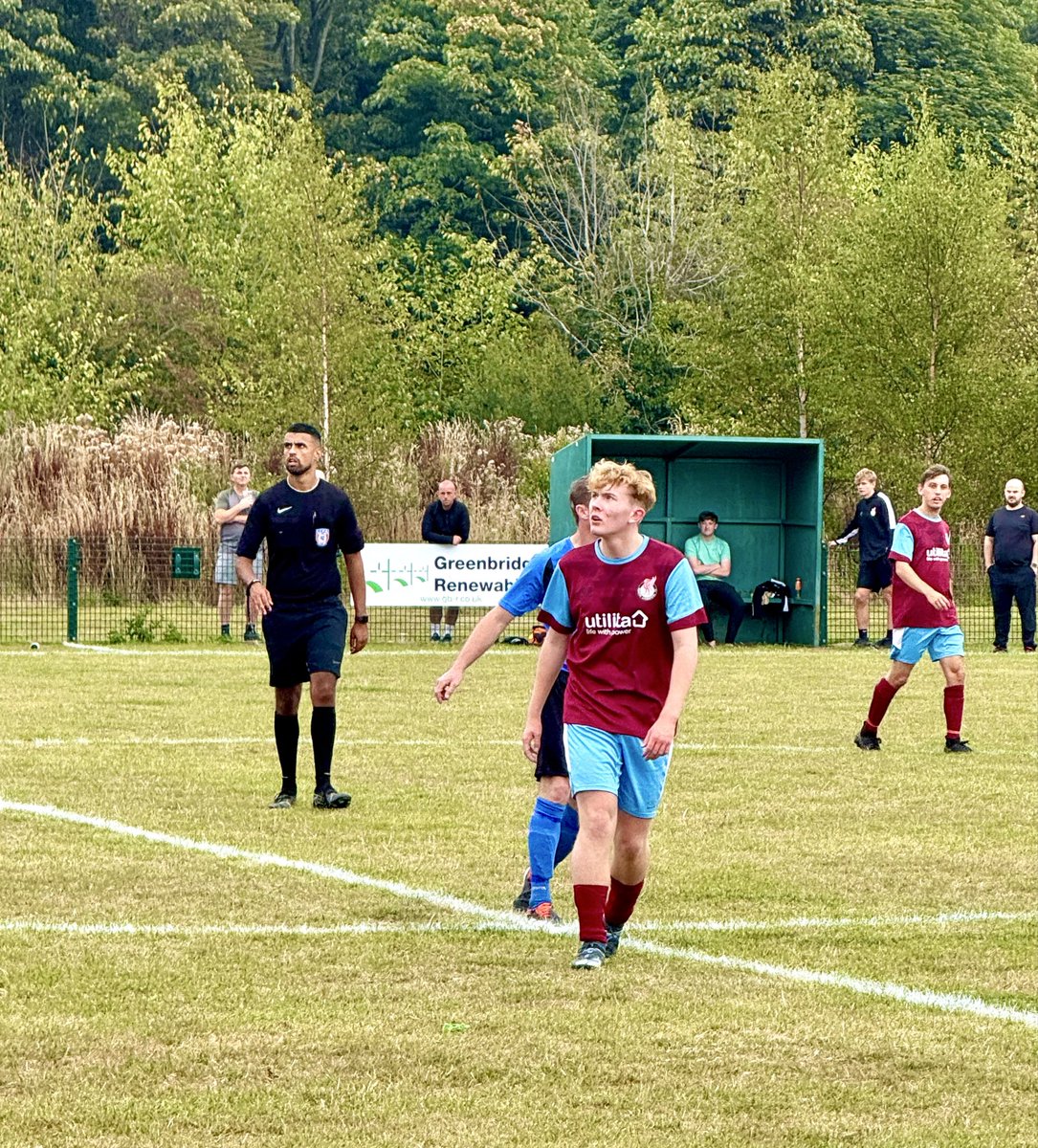 Happy 17th birthday to my partner in crime <a href="/stechapman23/">Stephen Chapman</a> have a great day mate looking forward to later 🎉⚽️