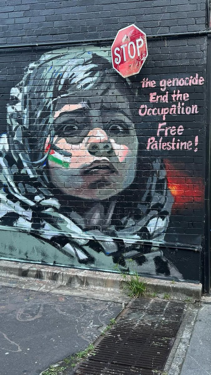 XRegueira's tweet photo. Bo día
#Palestina
#streetart #urbanart #viaxes
#streetphotography #graffitiart #viagem #urban #streetstyle #artwork #travel #painting #mural #wallart #arte #contemporaryart #voyage #streetarteverywhere #instaart #artepública #publicart #art https://t.co/k6gp17URj5