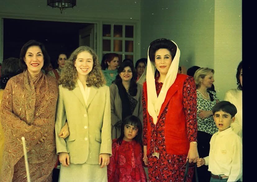 ADfarooqBhh's tweet image. 14th Death Anniversary of #MadarEJamhuriyat Begum Nusrat Bhutto Sahiba. She was not only the backbone of the Bhutto family but also a fearless political figure who stood firm against oppression, Even after losing her beloved husband and childrens. A mother of martyrs💔 #RIP