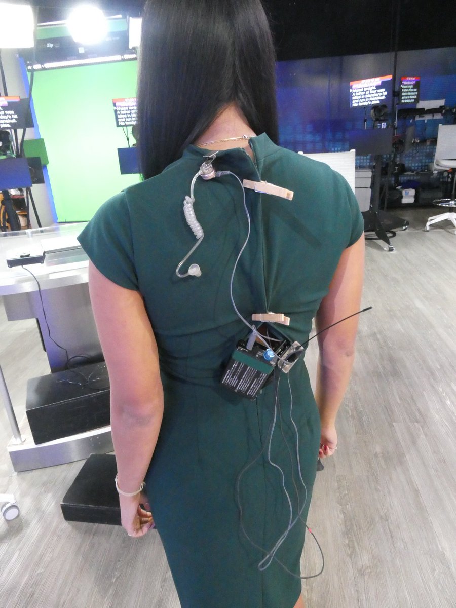 ciennapilotin's tweet photo. From the front, you’d never know my dress was being held together by clothespins #tvmagic✨ https://t.co/miAmRC1TcF