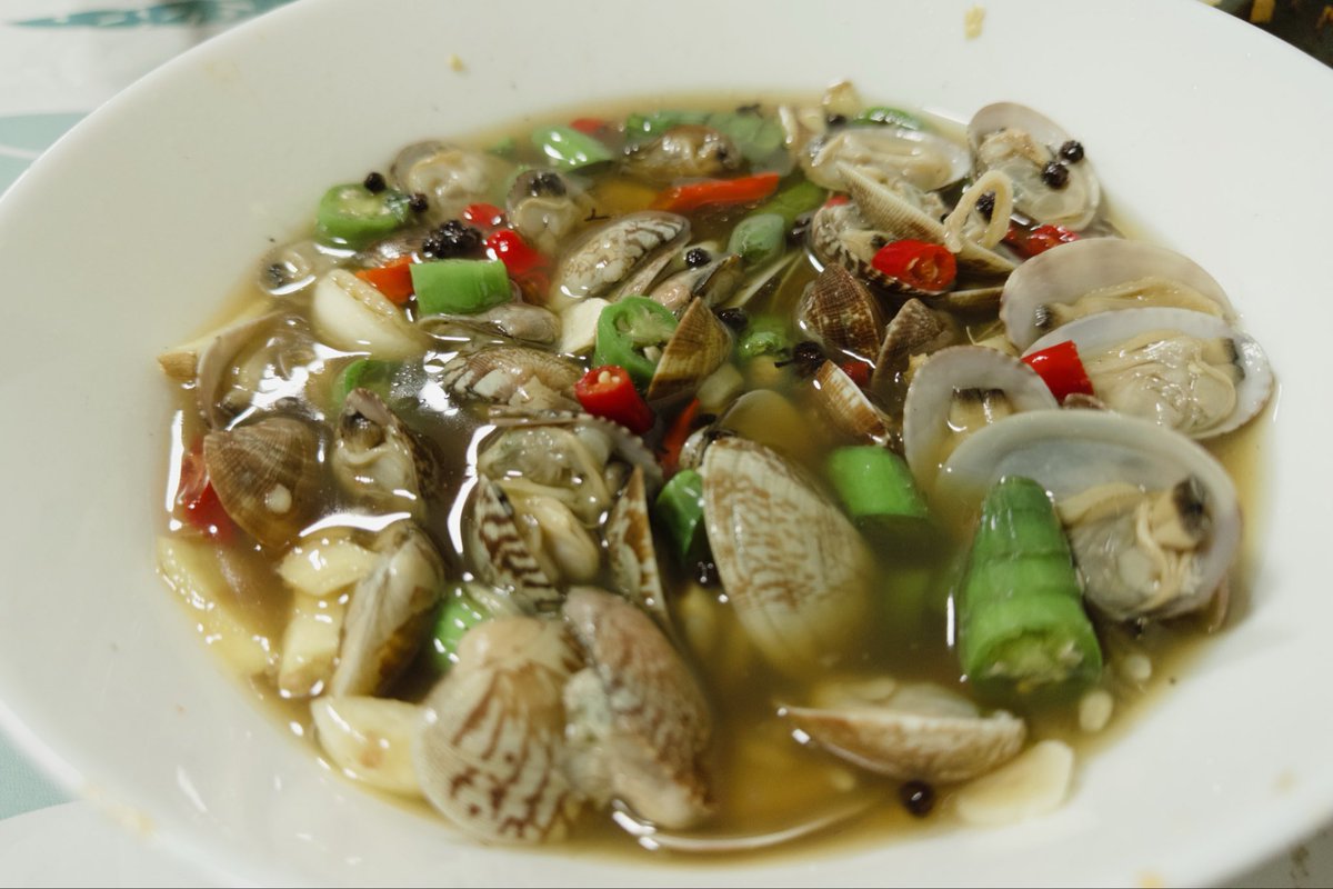 Clemnkoi's tweet photo. 晚上小D又做了好吃的饭菜给我，虽然都是家常菜但也都很好吃。这种把冰箱填满，一点点开始融入彼此生活真好～ https://t.co/IdSIbdsH3w