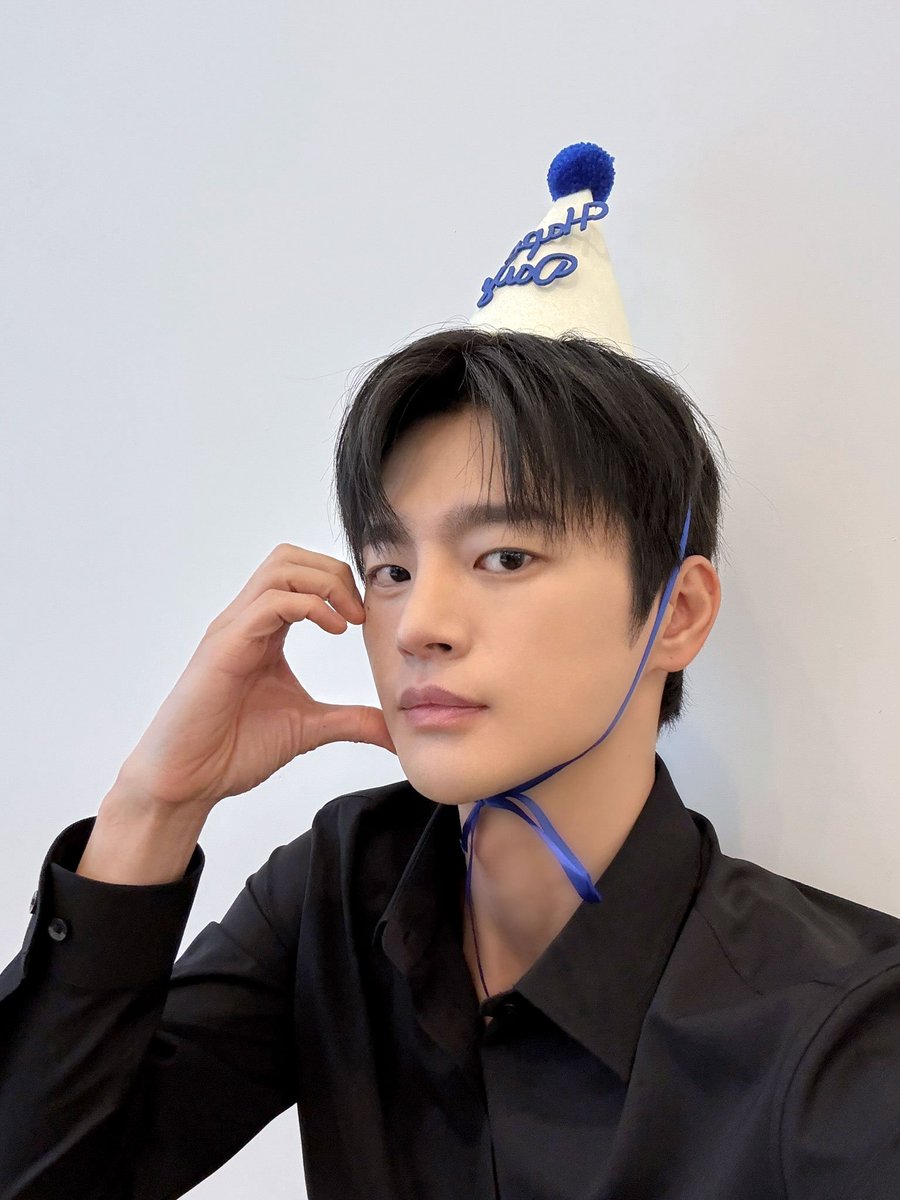 Whatsup_Inguk's tweet image. [#🎂]
HAPPY INGUK DAY🎉

🔗fromm.my/H4xV9f